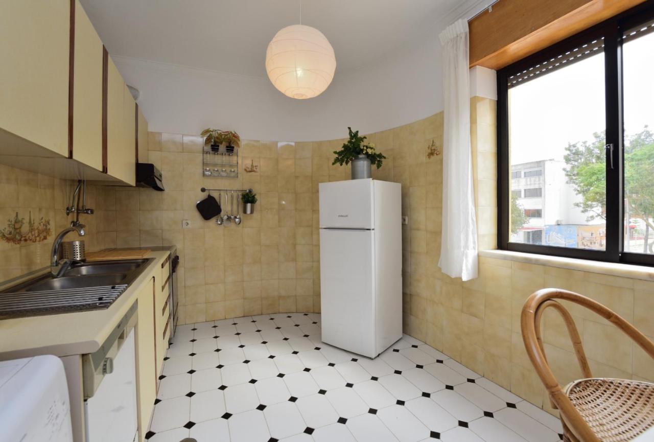 Palmeiras Beach Apartment Кошта-да-Капаріка Екстер'єр фото